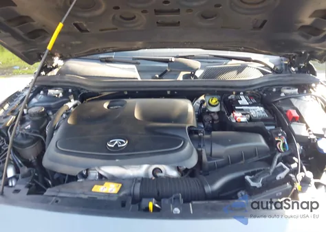 2017 Infiniti Qx30 Premium z USA, uszkodzony, nr VIN SJKCH5CP0HA026452